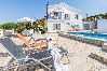 Villa à Vidreres - 2MARI01 - Maison avec 6 chambres et piscine privée située dans un quartier calme Villa à Vidreres - 2MARI01 - Maison avec 6 chambres et piscine privée située dans un quartier calme