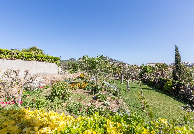 Villa à Blanes - 2MG01 - Maison pour 6 personnes avec jardin et piscine privée située près de la plage de Blanes Villa à Blanes - 2MG01 - Maison pour 6 personnes avec jardin et piscine privée située près de la plage de Blanes