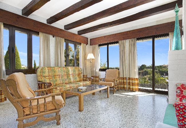 Villa à Blanes - 2MG01 - Maison pour 6 personnes avec jardin et piscine privée située près de la plage de Blanes Villa à Blanes - 2MG01 - Maison pour 6 personnes avec jardin et piscine privée située près de la plage de Blanes