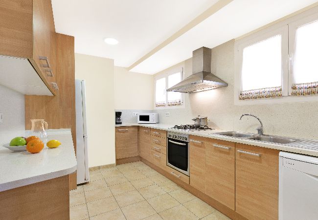 Villa à Blanes - 2MG01 - Maison pour 6 personnes avec jardin et piscine privée située près de la plage de Blanes Villa à Blanes - 2MG01 - Maison pour 6 personnes avec jardin et piscine privée située près de la plage de Blanes