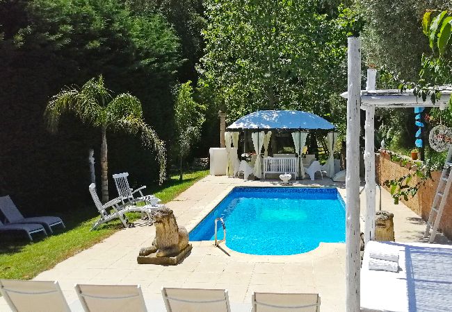 Villa à Cruilles, Monells y San Sadurní - 1MASIA CM - Belle ferme restaurée du XVIIè siècle située dans la ville de Cruïlles, à 8 km du centre-ville et à 25 km de la plage Villa à Cruilles, Monells y San Sadurní - 1MASIA CM - Belle ferme restaurée du XVIIè siècle située dans la ville de Cruïlles, à 8 km du centre-ville et à 25 km de la plage