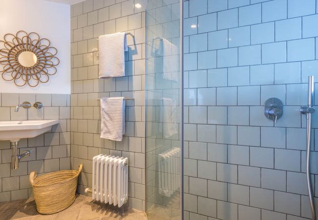 Villa à Llafranc - 1MIRAD 01 - Grande maison rénovée avec beaucoup de goût, avec une vue fantastique sur la mer et un accès direct à la plage de Llafranc Villa à Llafranc - 1MIRAD 01 - Grande maison rénovée avec beaucoup de goût, avec une vue fantastique sur la mer et un accès direct à la plage de Llafranc