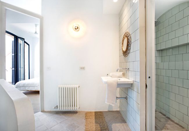 Villa à Llafranc - 1MIRAD 01 - Grande maison rénovée avec beaucoup de goût, avec une vue fantastique sur la mer et un accès direct à la plage de Llafranc Villa à Llafranc - 1MIRAD 01 - Grande maison rénovée avec beaucoup de goût, avec une vue fantastique sur la mer et un accès direct à la plage de Llafranc