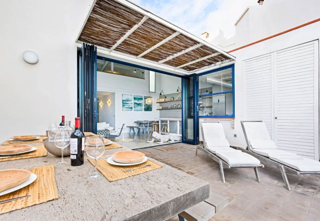 Villa à Llafranc - 1MIRAD 01 - Grande maison rénovée avec beaucoup de goût, avec une vue fantastique sur la mer et un accès direct à la plage de Llafranc Villa à Llafranc - 1MIRAD 01 - Grande maison rénovée avec beaucoup de goût, avec une vue fantastique sur la mer et un accès direct à la plage de Llafranc