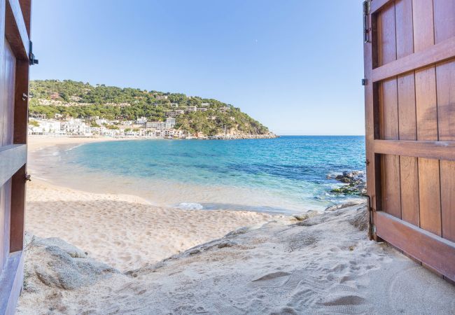 Villa à Llafranc - 1MIRAD 01 - Grande maison rénovée avec beaucoup de goût, avec une vue fantastique sur la mer et un accès direct à la plage de Llafranc Villa à Llafranc - 1MIRAD 01 - Grande maison rénovée avec beaucoup de goût, avec une vue fantastique sur la mer et un accès direct à la plage de Llafranc
