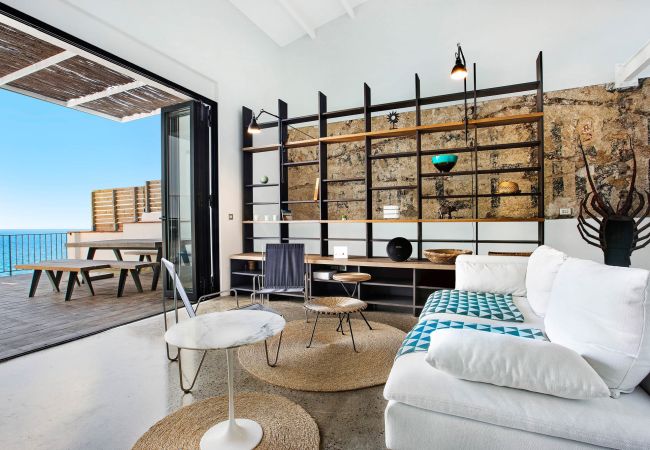 Villa à Llafranc - 1MIRAD 01 - Grande maison rénovée avec beaucoup de goût, avec une vue fantastique sur la mer et un accès direct à la plage de Llafranc Villa à Llafranc - 1MIRAD 01 - Grande maison rénovée avec beaucoup de goût, avec une vue fantastique sur la mer et un accès direct à la plage de Llafranc