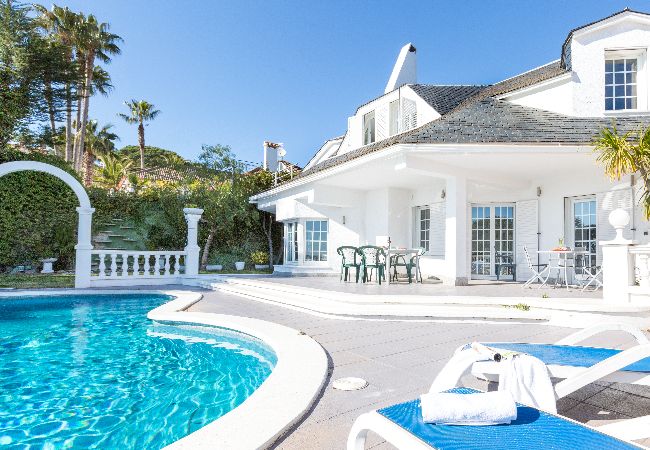 Villa à Blanes - 2MONTEM01 - Belle maison pour 9 personnes avec jardin et piscine privée située près de la plage de Blanes Villa à Blanes - 2MONTEM01 - Belle maison pour 9 personnes avec jardin et piscine privée située près de la plage de Blanes
