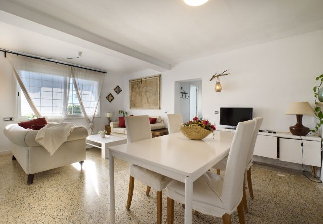 Villa à Lloret de Mar - 2PAL01- Maison avec piscine privée et belle vue mer située près de la plage Villa à Lloret de Mar - 2PAL01- Maison avec piscine privée et belle vue mer située près de la plage