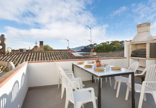 Appartement à Llafranc - 1PAQ01 - Bel appartement situé dans un endroit idyllique sur le front de mer en face de la plage de Llafranc avec une vue magnifique sur la mer!  Appartement à Llafranc - 1PAQ01 - Bel appartement situé dans un endroit idyllique sur le front de mer en face de la plage de Llafranc avec une vue magnifique sur la mer!