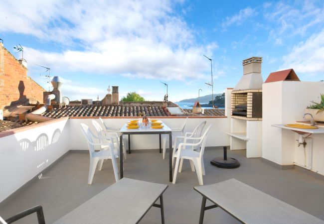 Appartement à Llafranc - 1PAQ01 - Bel appartement situé dans un endroit idyllique sur le front de mer en face de la plage de Llafranc avec une vue magnifique sur la mer!  Appartement à Llafranc - 1PAQ01 - Bel appartement situé dans un endroit idyllique sur le front de mer en face de la plage de Llafranc avec une vue magnifique sur la mer!