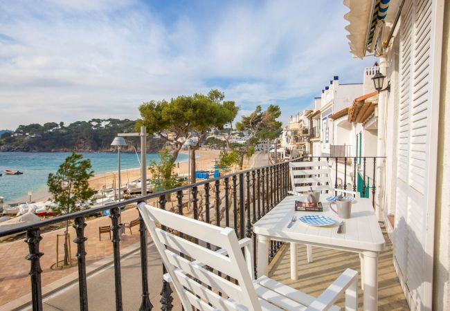 Appartement à Llafranc - 1PAQ01 - Bel appartement situé dans un endroit idyllique sur le front de mer en face de la plage de Llafranc avec une vue magnifique sur la mer!  Appartement à Llafranc - 1PAQ01 - Bel appartement situé dans un endroit idyllique sur le front de mer en face de la plage de Llafranc avec une vue magnifique sur la mer!