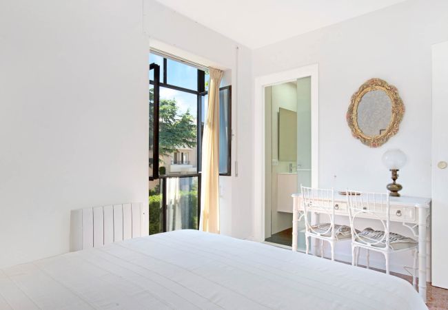 Appartement à Calella de Palafrugell - 1PINEDA 01 - Appartement accueillantt pour 4 personnes  situé à quelques minutes à pied de la plage de Calella de Palafrugell Appartement à Calella de Palafrugell - 1PINEDA 01 - Appartement accueillantt pour 4 personnes  situé à quelques minutes à pied de la plage de Calella de Palafrugell