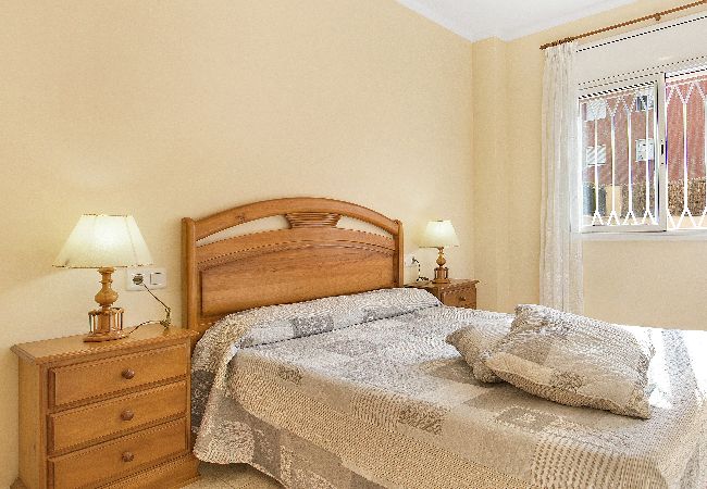 Appartement à Lloret de Mar - 2P53 - Appartement cosy pour 4 personnes avec piscine situé à proximité du centre et de la plage de Fenals (Lloret de Mar) Appartement à Lloret de Mar - 2P53 - Appartement cosy pour 4 personnes avec piscine situé à proximité du centre et de la plage de Fenals (Lloret de Mar)