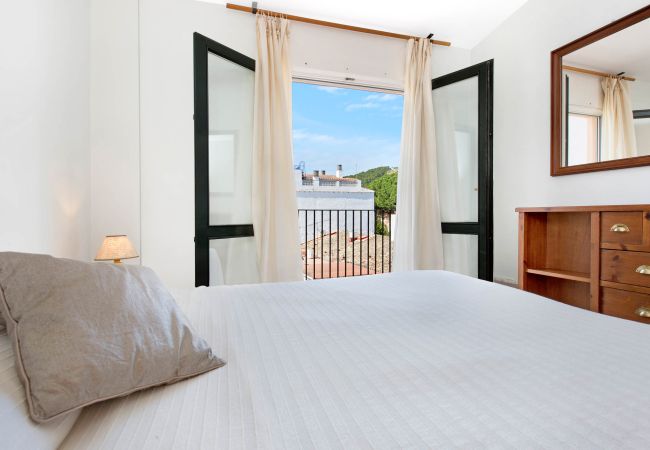 Appartement à Llafranc - 1SARR 01 - Appartement pour 4 personnes avec parking situé à Llafranc à 170m de la plage Appartement à Llafranc - 1SARR 01 - Appartement pour 4 personnes avec parking situé à Llafranc à 170m de la plage
