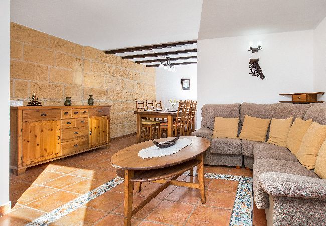 Villa à Lloret de Mar - 2SOPH01 - Maison cosy avec piscine privée pour 8 personnes située dans un quartier résidentiel très calme. Villa à Lloret de Mar - 2SOPH01 - Maison cosy avec piscine privée pour 8 personnes située dans un quartier résidentiel très calme.