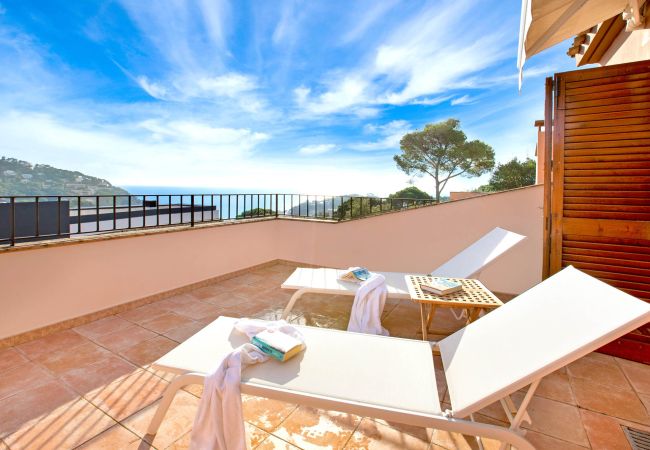 Villa à Llafranc - 1ESQ 01 - Maison de 6 chambres avec jardin et piscine privée située à Llafranc à 800m de la plage Villa à Llafranc - 1ESQ 01 - Maison de 6 chambres avec jardin et piscine privée située à Llafranc à 800m de la plage