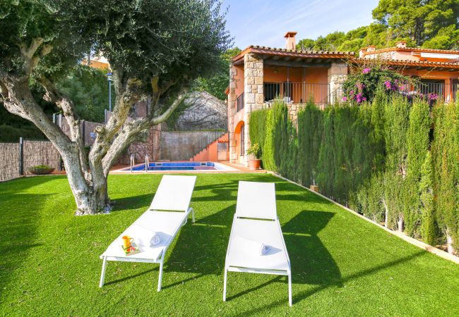 Villa à Llafranc - 1ESQ 01 - Maison de 6 chambres avec jardin et piscine privée située à Llafranc à 800m de la plage Villa à Llafranc - 1ESQ 01 - Maison de 6 chambres avec jardin et piscine privée située à Llafranc à 800m de la plage