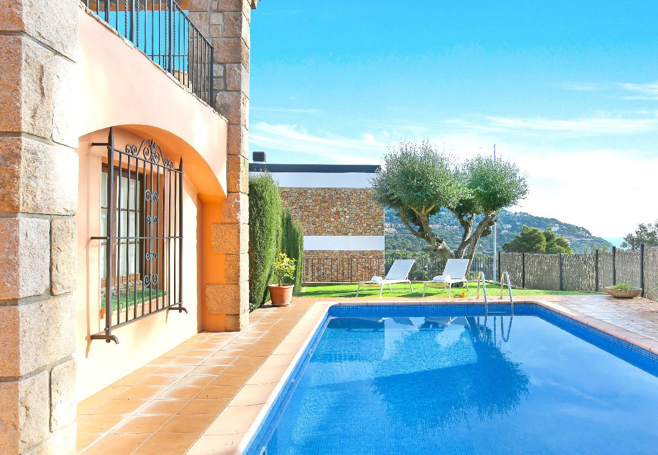 Villa à Llafranc - 1ESQ 01 - Maison de 6 chambres avec jardin et piscine privée située à Llafranc à 800m de la plage