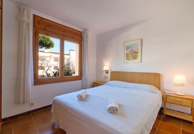 Appartement à Calella de Palafrugell - 1I -90 Appartement confortable avec piscine commune à quelques minutes à pied de la plage de Calella de Palafrugell Appartement à Calella de Palafrugell - 1I -90 Appartement confortable avec piscine commune à quelques minutes à pied de la plage de Calella de Palafrugell