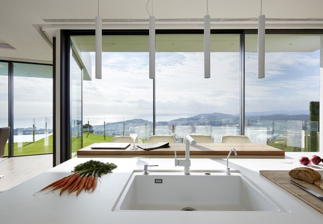 Villa à Lloret de Mar - Can Iberia - Spectaculaire villa de style contemporain à Lloret de Mar Villa à Lloret de Mar - Can Iberia - Spectaculaire villa de style contemporain à Lloret de Mar