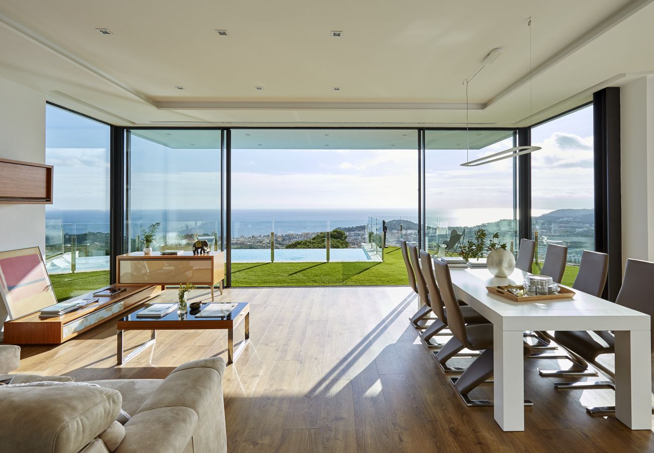 Villa à Lloret de Mar - Can Iberia - Spectaculaire villa de style contemporain à Lloret de Mar