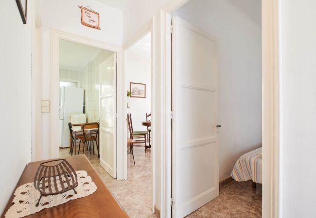 Appartement à Calella de Palafrugell - 1AUR 04 - Appartement de 3 chambres avec terrasse près de la plage de Calella de Palafrugell Appartement à Calella de Palafrugell - 1AUR 04 - Appartement de 3 chambres avec terrasse près de la plage de Calella de Palafrugell