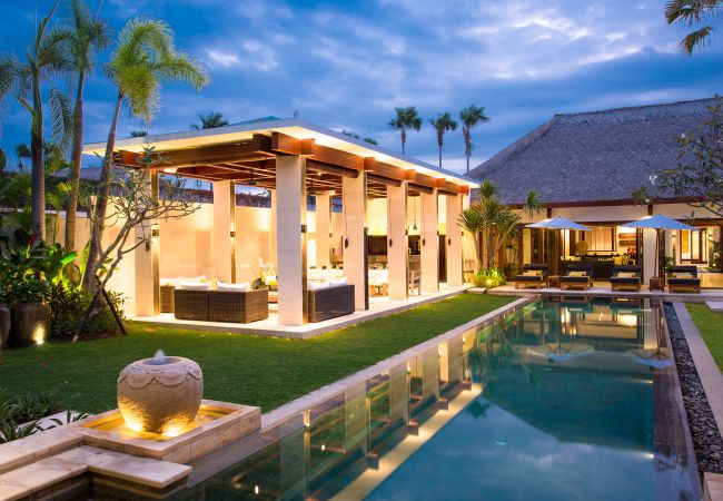 Villa à Seminyak - Lilibel - Maison de luxe près de la plage à Bali  Villa à Seminyak - Lilibel - Maison de luxe près de la plage à Bali
