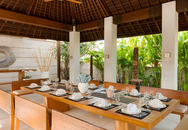 Villa à Canggu - The beji - Maison de luxe près de la plage à Bali Villa à Canggu - The beji - Maison de luxe près de la plage à Bali