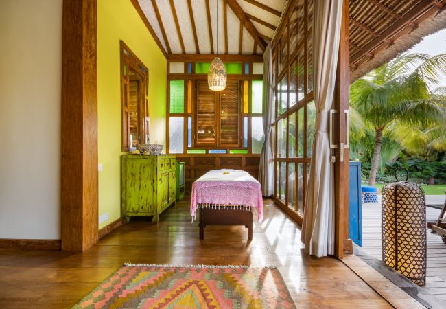 Villa à Canggu - Desa Roro Estate - Spectaculaire villa de 7 chambres près de la plage de Bali Villa à Canggu - Desa Roro Estate - Spectaculaire villa de 7 chambres près de la plage de Bali