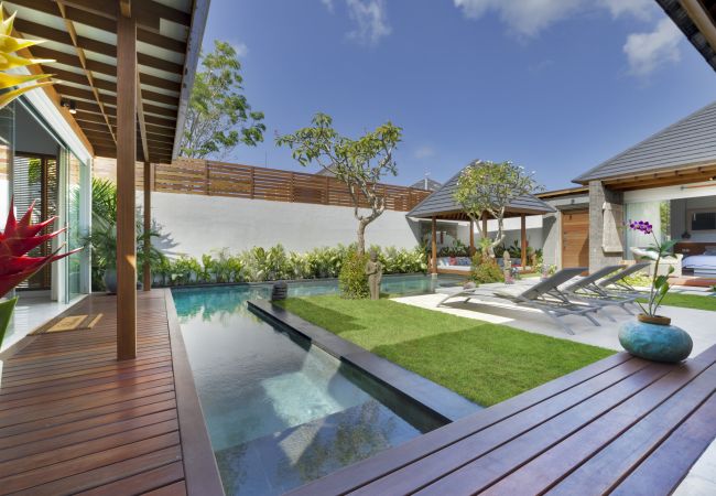 Villa à Seminyak - Sanook - Jolie maison de 4 chambres avec piscine à Bali Villa à Seminyak - Sanook - Jolie maison de 4 chambres avec piscine à Bali