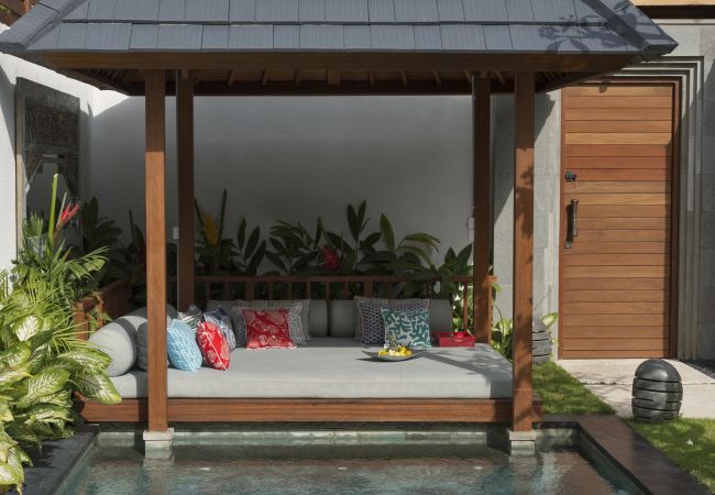 Villa à Seminyak - Sanook - Jolie maison de 4 chambres avec piscine à Bali Villa à Seminyak - Sanook - Jolie maison de 4 chambres avec piscine à Bali