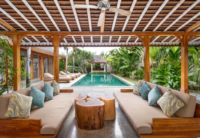 Villa à Kerobokan - Little Manao - Belle maison de 4 chambres avec piscine à Bali