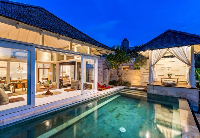 Villa à Seminyak - The Chands one A - Villa d'une chambre en première ligne avec une belle vue sur le mer de Bali Villa à Seminyak - The Chands one A - Villa d'une chambre en première ligne avec une belle vue sur le mer de Bali