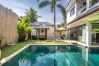 Villa à Seminyak - Wiana- Villa pour 6 personnes avec piscine proche plage de Bali Villa à Seminyak - Wiana- Villa pour 6 personnes avec piscine proche plage de Bali