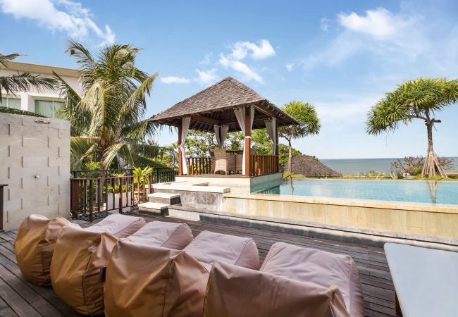 Villa à Seminyak - The chands three B- Maison de 3 chambres en première ligne avec vue imprenable sur la mer de Bali Villa à Seminyak - The chands three B- Maison de 3 chambres en première ligne avec vue imprenable sur la mer de Bali