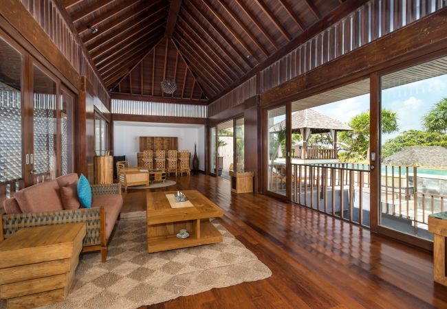 Villa à Seminyak - The chands three B- Maison de 3 chambres en première ligne avec vue imprenable sur la mer de Bali Villa à Seminyak - The chands three B- Maison de 3 chambres en première ligne avec vue imprenable sur la mer de Bali