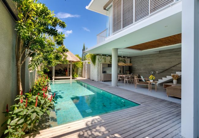 Villa à Seminyak - Villa Swan 2 -2 chambres avec piscine à Bali Villa à Seminyak - Villa Swan 2 -2 chambres avec piscine à Bali