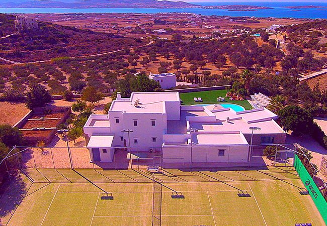 Villa à Paros -  Spectaculaire maison de 5 chambres près de la plage et avec de belles vues sur la mer 