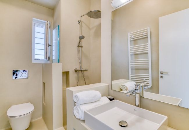 Villa à Paros - Maison spectaculaire pour 10 personnes avec vue imprenable sur la mer près de Golden Beach Villa à Paros - Maison spectaculaire pour 10 personnes avec vue imprenable sur la mer près de Golden Beach