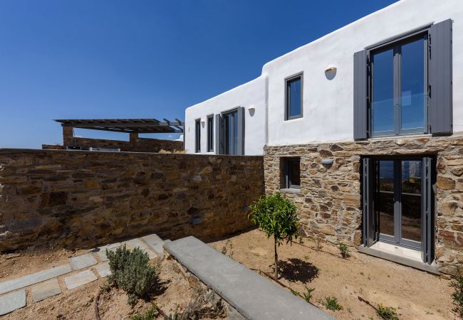 Villa à Paros - Bellevue - Belle maison pour 8 personnes avec vue imprenable sur la mer près de la plage de Grèce à Paros Villa à Paros - Bellevue - Belle maison pour 8 personnes avec vue imprenable sur la mer près de la plage de Grèce à Paros