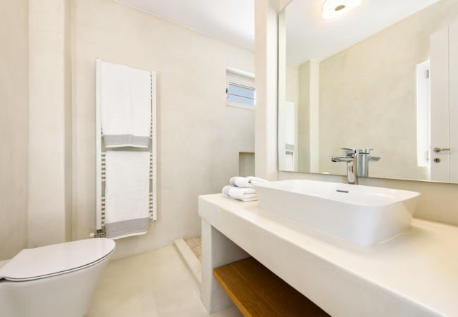 Villa à Paros - Electra -Villa pour 10 personnes avec de belles vues sur la mer à Paros Villa à Paros - Electra -Villa pour 10 personnes avec de belles vues sur la mer à Paros