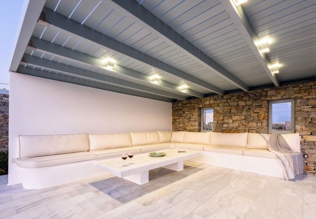 Villa à Paros - Electra -Villa pour 10 personnes avec de belles vues sur la mer à Paros Villa à Paros - Electra -Villa pour 10 personnes avec de belles vues sur la mer à Paros