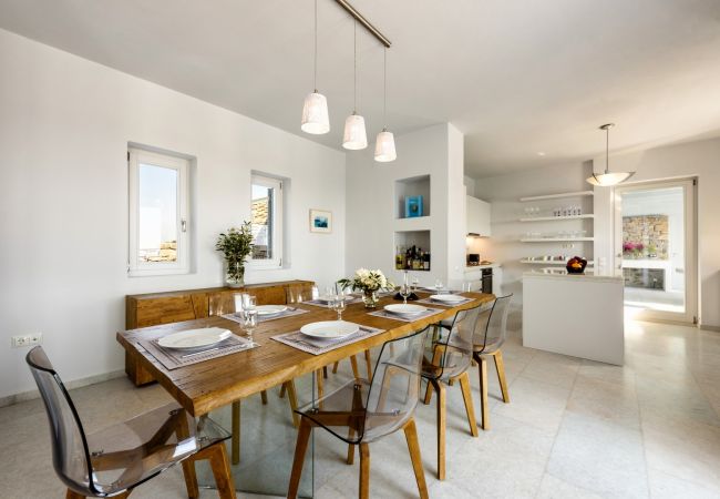 Villa à Paros - Electra -Villa pour 10 personnes avec de belles vues sur la mer à Paros Villa à Paros - Electra -Villa pour 10 personnes avec de belles vues sur la mer à Paros