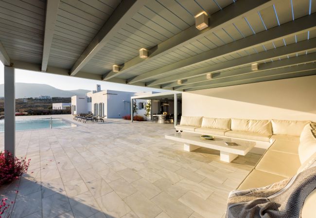 Villa à Paros - Electra -Villa pour 10 personnes avec de belles vues sur la mer à Paros Villa à Paros - Electra -Villa pour 10 personnes avec de belles vues sur la mer à Paros