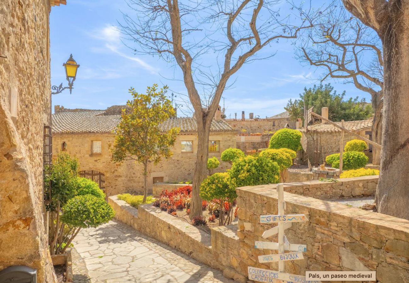 Villa à Pals - MP23 - Villa pour 6 personnes avec piscine et jardin près de la plage de Pals